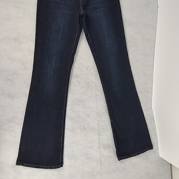 The Limited Denim Medium Dark Wash 678 Cotton Jeans. Size 2R - Picture 2 of 11